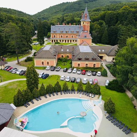 Kastelyhotel Sasvar Resort Parádsasvár Zewnętrze zdjęcie