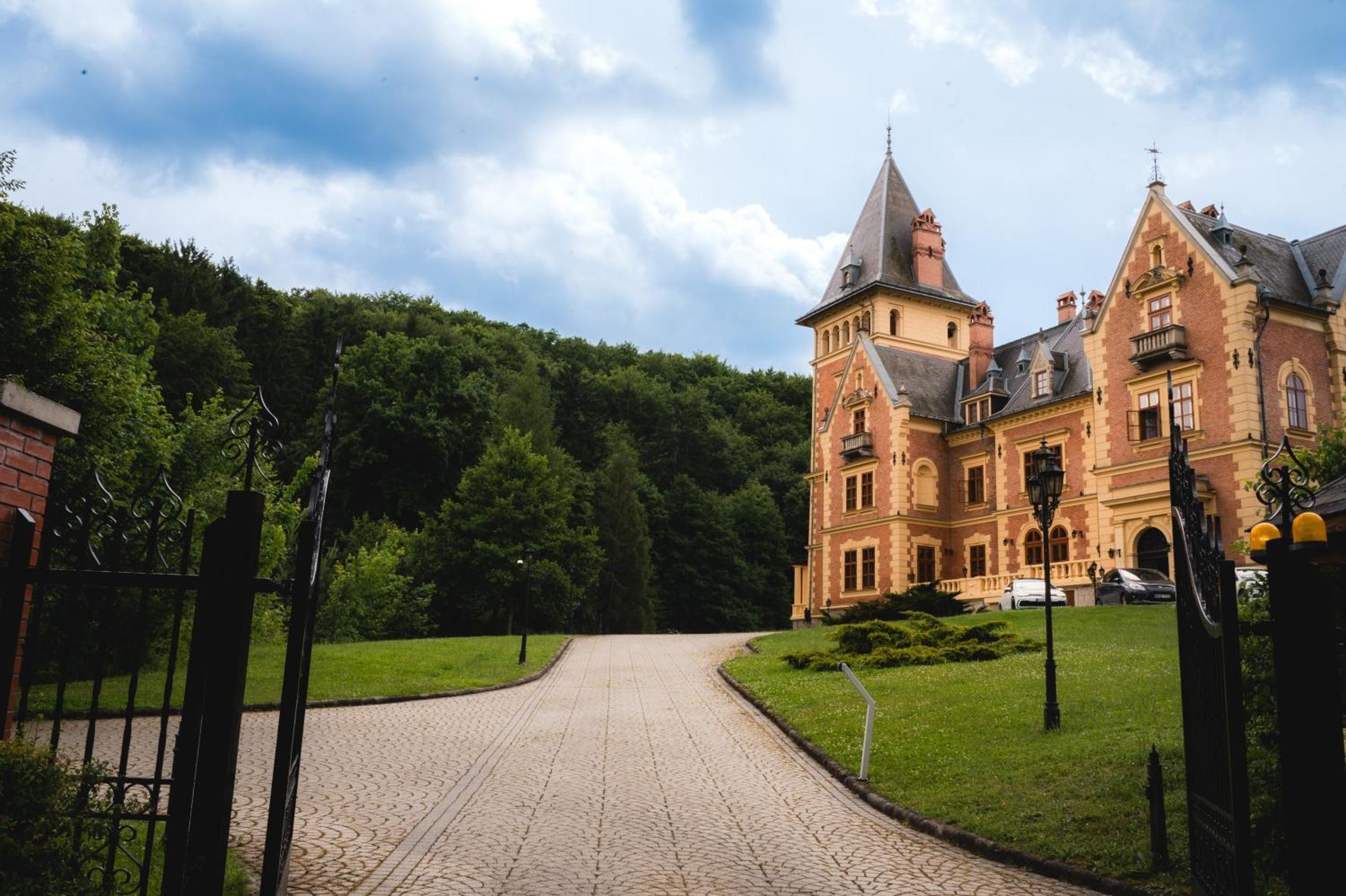Kastelyhotel Sasvar Resort Parádsasvár Zewnętrze zdjęcie
