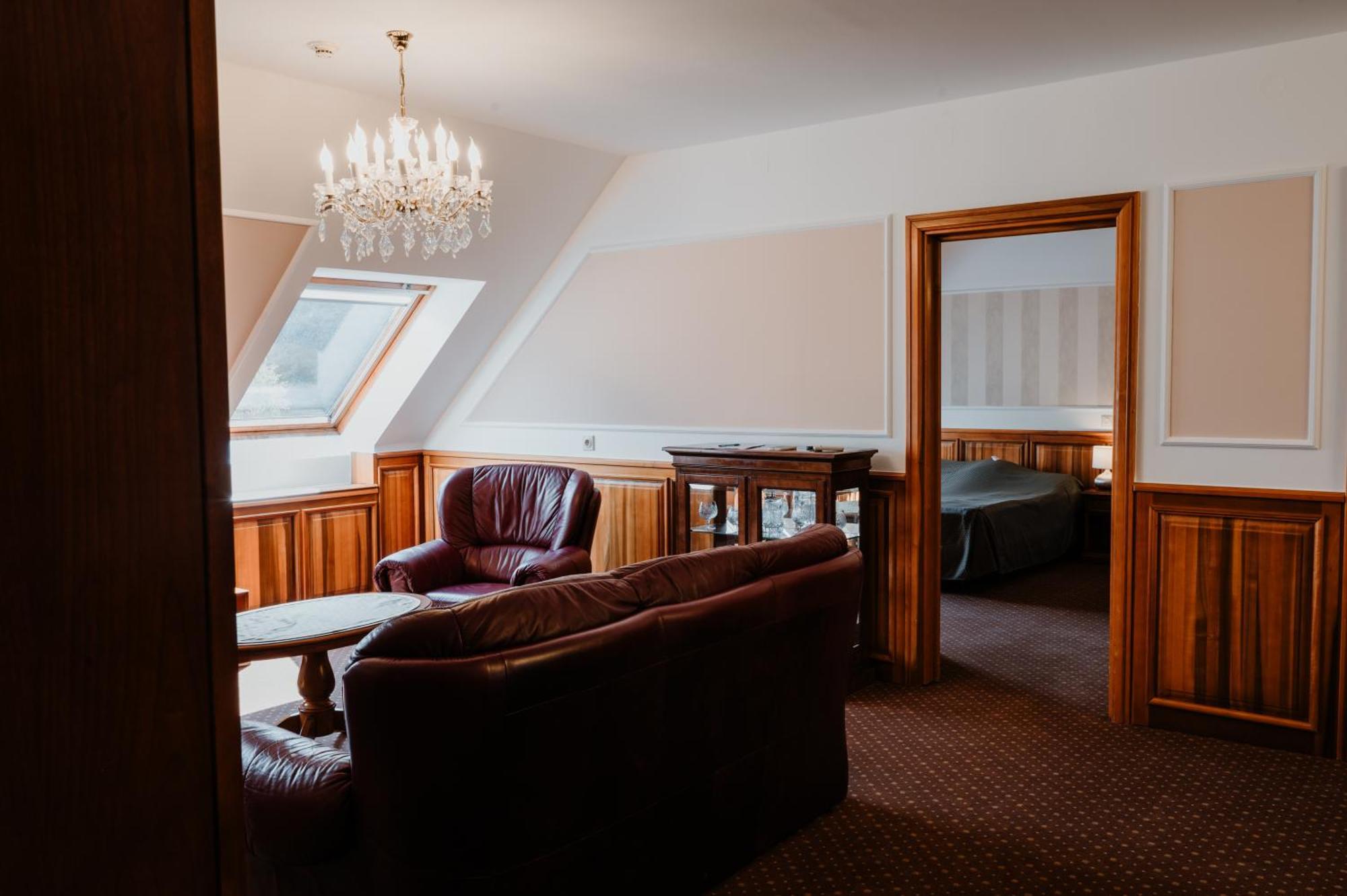 Kastelyhotel Sasvar Resort Parádsasvár Zewnętrze zdjęcie