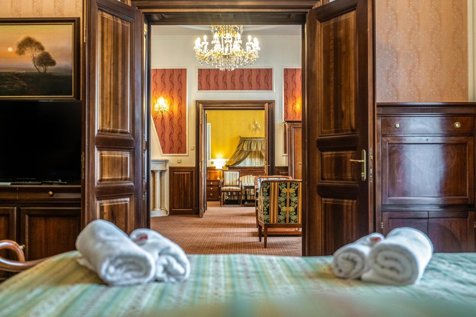 Kastelyhotel Sasvar Resort Parádsasvár Zewnętrze zdjęcie