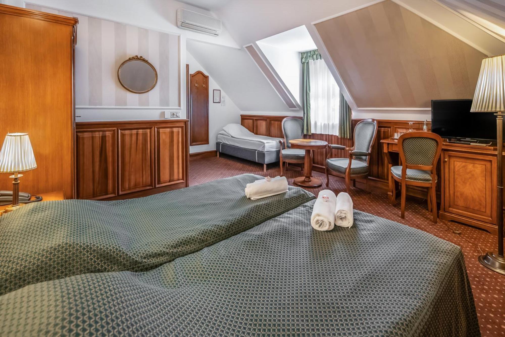 Kastelyhotel Sasvar Resort Parádsasvár Zewnętrze zdjęcie