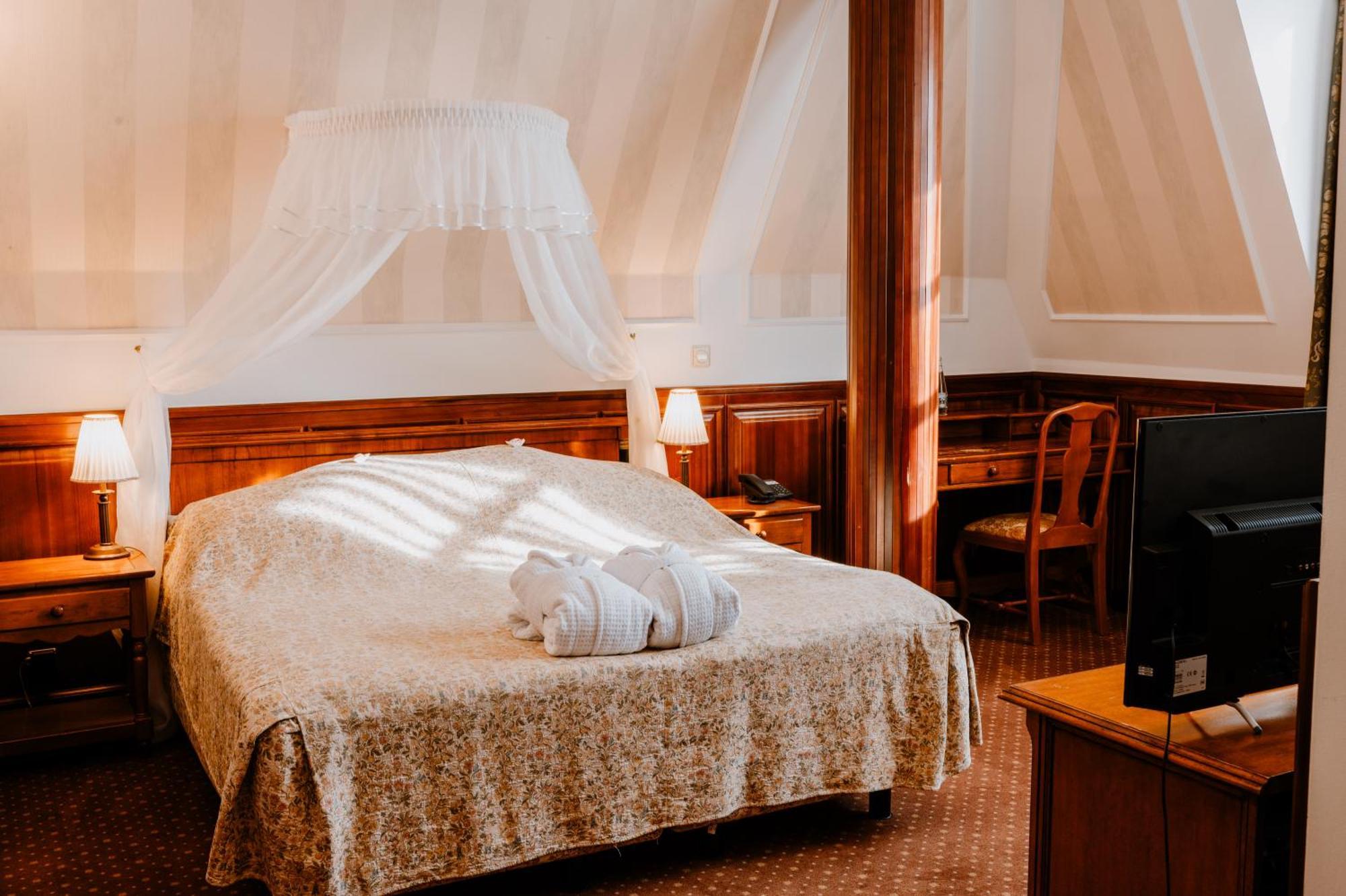 Kastelyhotel Sasvar Resort Parádsasvár Zewnętrze zdjęcie